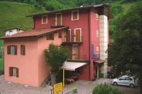 Albergo Belvedere, Collio